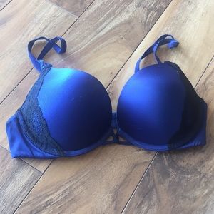 Victoria's Secret plunge bra